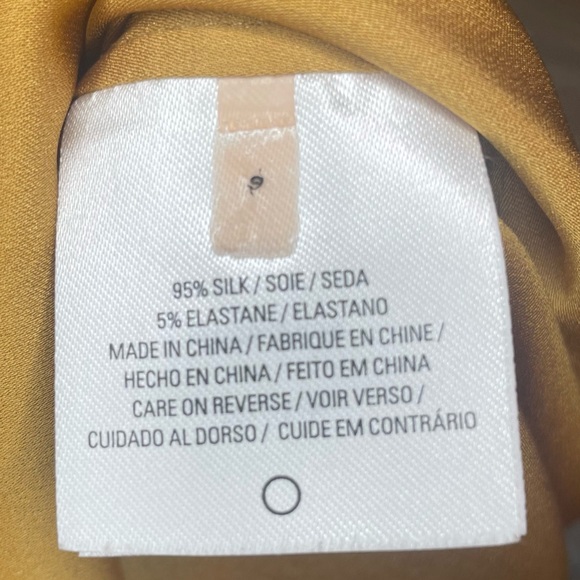 ELIE TAHARI SILK BLOUSE (S) - Picture 4 of 4